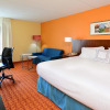 Отель Fairfield Inn & Suites by Marriott Winston-Salem Hanes Mall, фото 2