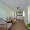 Отель Charming Surf Bungalow Just 30 Seconds to the Beach!, фото 9