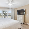 Отель Seacrest 210 is a 2 BR on Gulf side of Okaloosa Island by RedAwning, фото 5