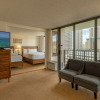 Отель Waikiki Banyan - Ocean View Tower 1 Suite 1212, фото 7