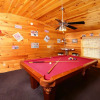 Отель Hugs n Kisses - One Bedroom Cabin, фото 8