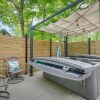 Отель Pet-friendly Cincinnati Retreat w/ Hot Tub, фото 16