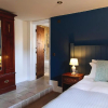 Отель Blue Ball Inn, фото 3