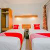 Отель Angler Guest House Malang by OYO Rooms, фото 19