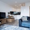 Отель 1-bed Apartment in Staines, Parking and Balcony, фото 6
