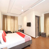Отель OYO 15890 Hotel Sunciti Extension, фото 6