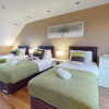 Отель Charming 5-bed House in Romford, фото 20