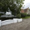 Отель Comfy Chalet With Micro-wave, Near the Wadden Sea, фото 6