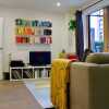 Отель Colourful 1 Bedroom Flat in Haggerston в Лондоне