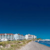 Отель Beach Side 2 Bedroom Condo, фото 1