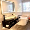 Отель Whitewood Suites Inner City Luxury Apartments, фото 9