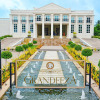 Отель Grandeeza Luxury Hotel, фото 1