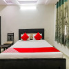 Отель OYO 26863 Raj Villa, фото 2