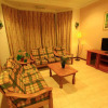 Отель Six Villa Inn, фото 2