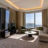 Отель Luxury Apartment With Spectacular View of the Palm, фото 16