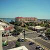 Отель Hampton Inn & Suites Bradenton Downtown Historic District, фото 11