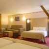 Отель Brit Hotel Chinon le Lion d'Or, фото 3