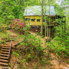 Отель Bear Creek Lodge and Cabins in Helen Ga - Pet Friendly, River on Property, Walking Distance to downt, фото 34
