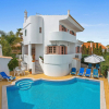 Отель Spacious 4 Bedroom detached villa with swimming pool near the Old Village, фото 1