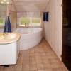 Отель Modern Holiday Home in Hemmet With Jacuzzi, фото 10