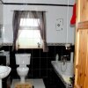 Отель Spacious 6 Bed House 10 Minutes From Knock Airport, фото 2