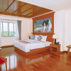 Отель Sunset Palace View Suites, фото 2