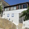 Отель House Close to Beach With a Sea View in Bodrum в Бодрум