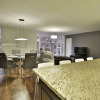 Отель Mag Mile Lakeview Condos, фото 4