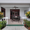 Отель Ground Floor Unit in Beautiful Beachfront Complex, фото 1