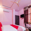 Отель OYO 24615 Hotel Shivam Palace, фото 7