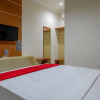 Отель RedDoorz @ Hotel Bumi Palupy, фото 3