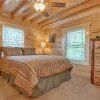 Отель Lone Wolf Lodge - Three Bedroom Cabin, фото 31