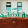 Отель The Grace Land Hotel, фото 1