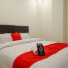 Отель RedDoorz @ Losari Area 2, фото 15