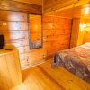 Отель Edinboro Lake Resort Cabins, фото 1