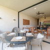 Отель Two Bedroom Luxury Apartment by TuLuna, фото 13