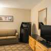 Отель Comfort Inn Airport East - Ancienne Lorette, фото 22