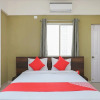 Отель OYO 12538 Twin Tower 2, фото 7