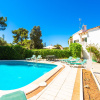 Отель Villa Luisa: Large Private Pool, Walk to Beach, A/C, WiFi                                           , фото 12
