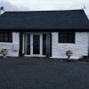 Отель Impeccable 2-bed Cottage Near Betws y Coed, фото 1