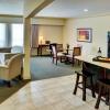 Отель Chateau Nova Hotel And Suites, фото 2