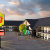 Отель Super 8 Fort McMurray в Форт-Макмюррее