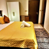 Отель Elegant 2Bed Gem-5star Service-Pools-Gym, фото 4