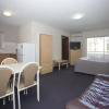 Отель Burswood Lodge Motel Apartments, фото 4