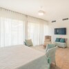 Отель Beach apt Portillo MA1 Beach Club Access, фото 18