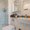Отель East London Apartment With London Views, фото 10