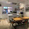 Отель Ideal Bristol Getaway - 3 bed Harbourside Home в Бристоле