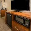 Отель Comfort Inn & Suites, фото 4