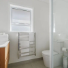 Отель Renovated Takapuna 2BR Apt - Parking, фото 10