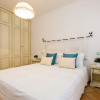 Отель The apartment with garden and sea view  has 1 double bedroom and a twin bedroom, a bathroom with sho, фото 1